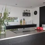 Stunning In With 3 Bedrooms And Internet Holiday home