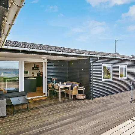 Holiday home Stunning In With 3 Bedrooms And Internet *