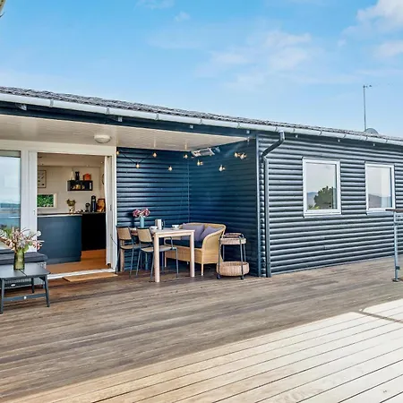 Holiday home Stunning In With 3 Bedrooms And Internet