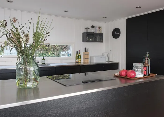Stunning In With 3 Bedrooms And Internet Feriehus