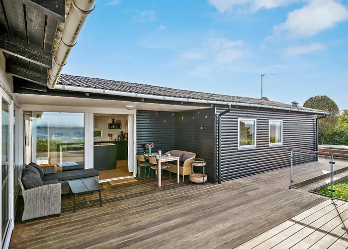Feriehus Stunning In With 3 Bedrooms And Internet *