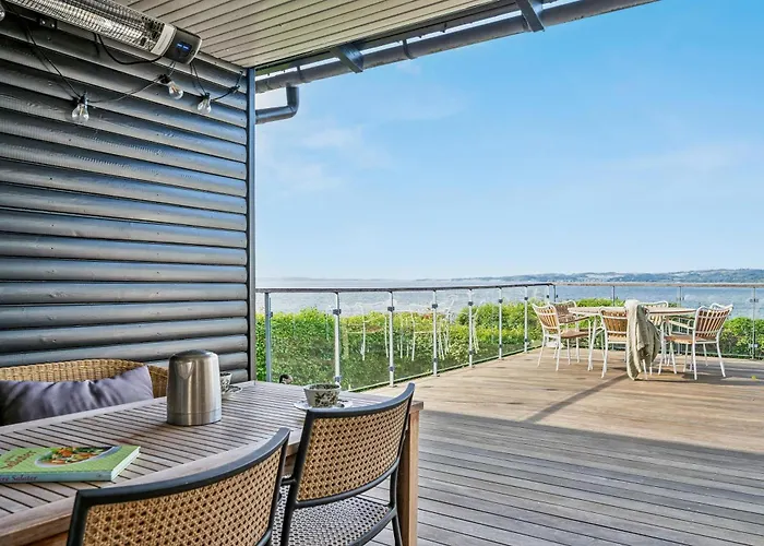 Stunning In With 3 Bedrooms And Internet Feriehus