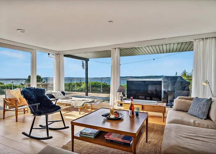 Stunning In With 3 Bedrooms And Internet